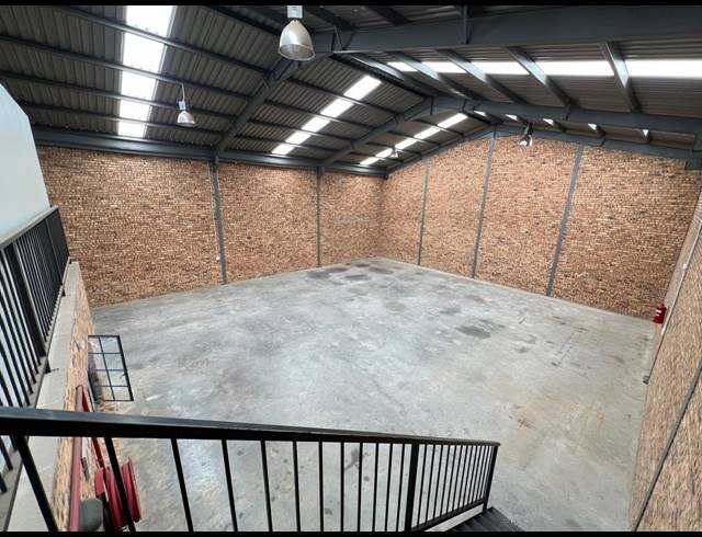 347M² WAREHOUSE TO LET IN STRIJDOMPARK